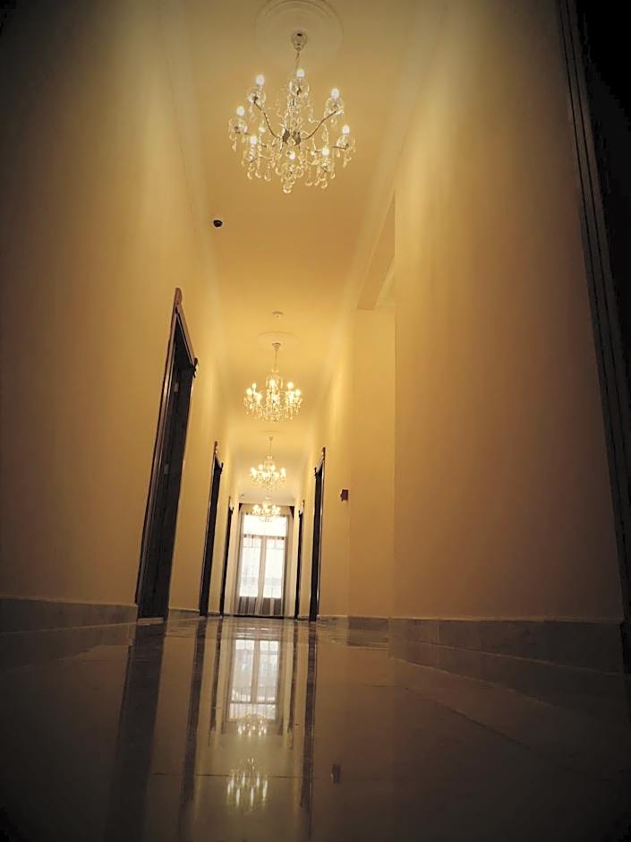 La Place Hotel