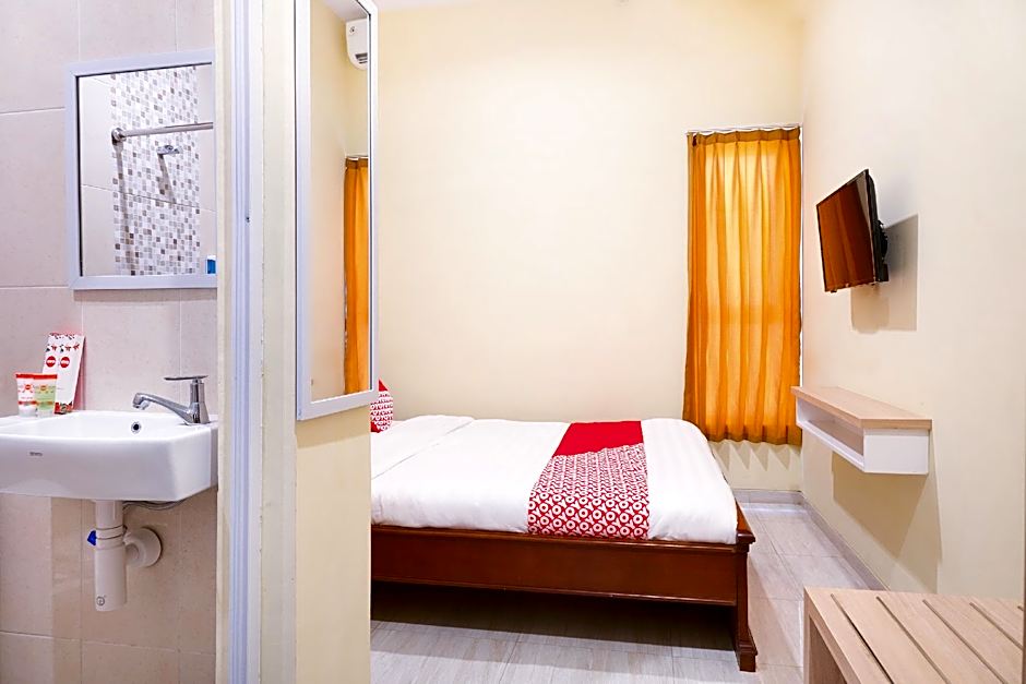 Hotel O DeHome Family