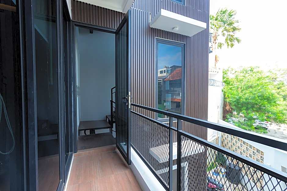 D Twinz House Syariah Redpartner