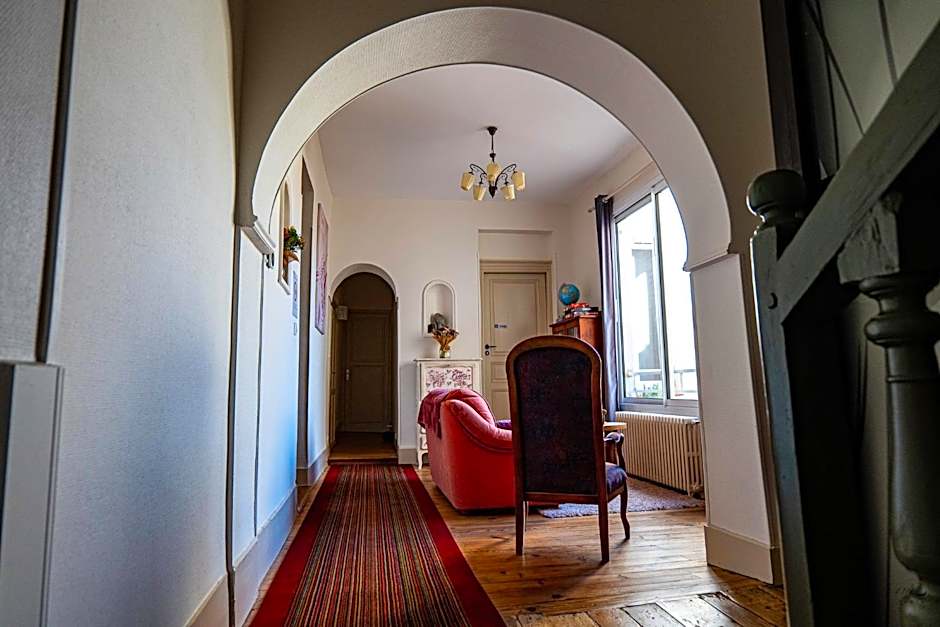 La Maison DUFFOUR chambres d'hôtes avec Petit Déjeuner