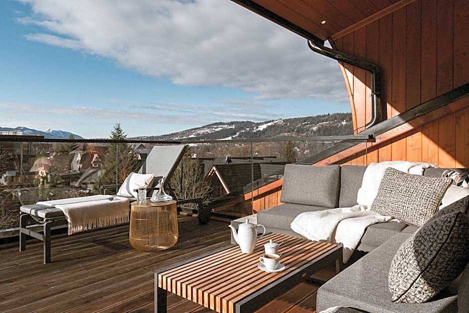 Mountain Diamond Resort