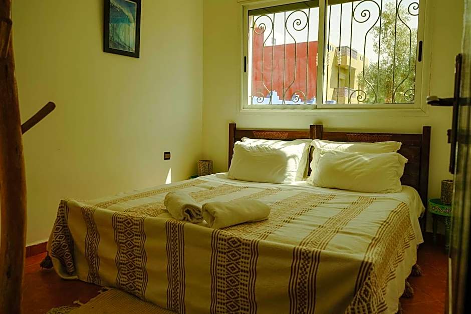 Hola Surf Morocco - Surf Camp Yoga In Tamraght