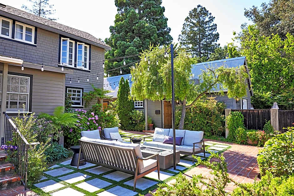 Lavender, A Four Sisters Inn