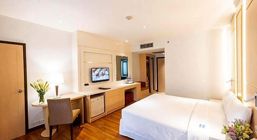 Zenith Sukhumvit Hotel