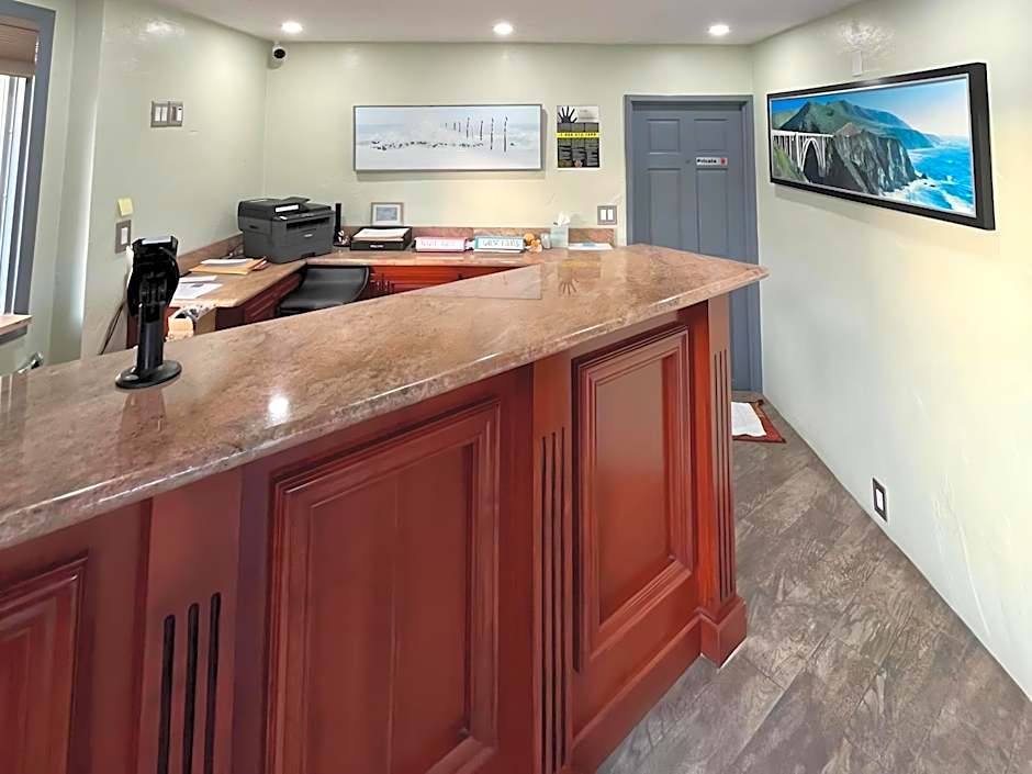 Inn By the Bay Monterey