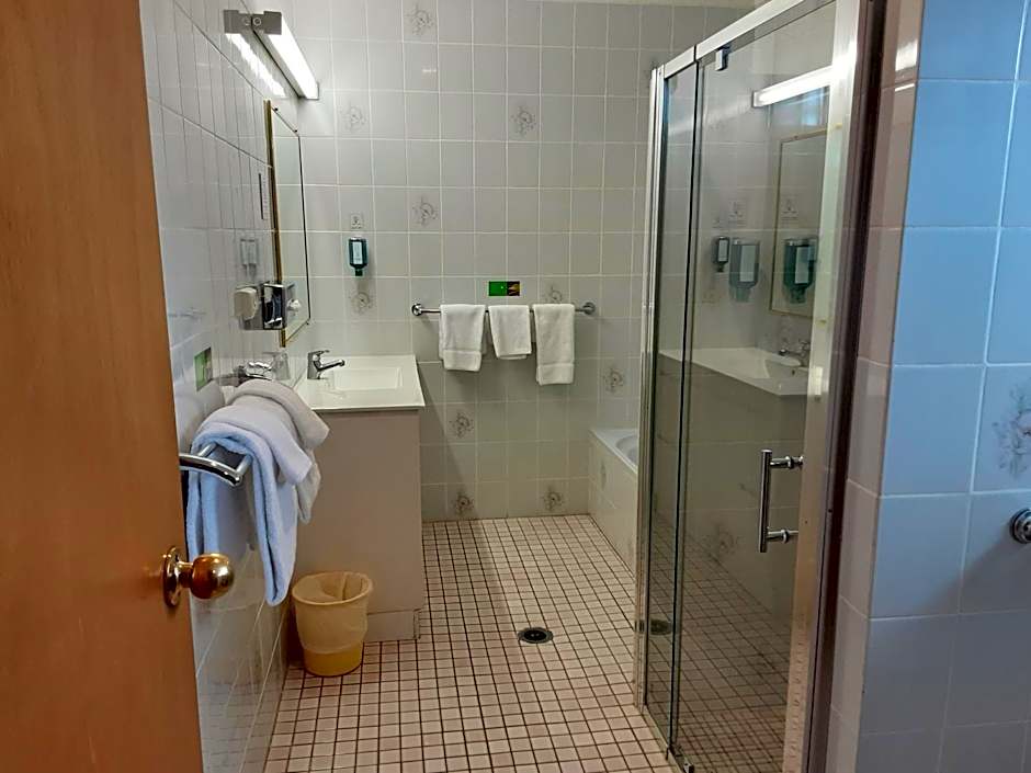 Blue Diamond Motor Inn