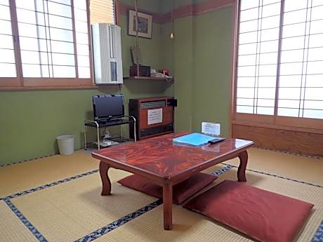 Japanese-Style Twin Room with Shared Bathroom