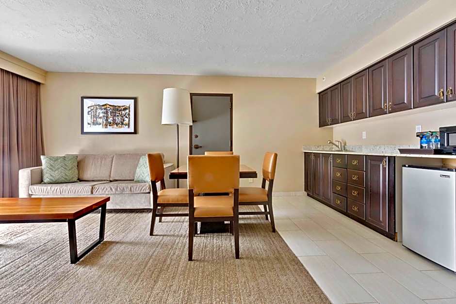 DoubleTree by Hilton Park City - The Yarrow