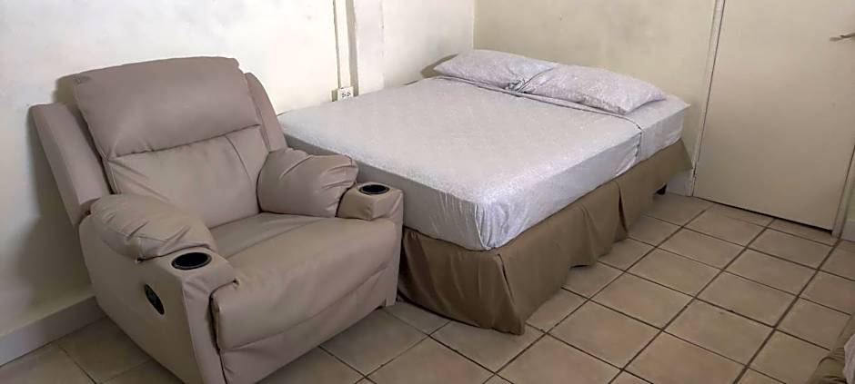 Woodbrook on the Avenue