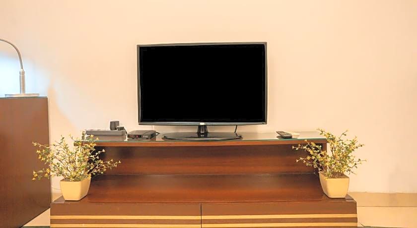 Ahuja Residency-DLF Phase II