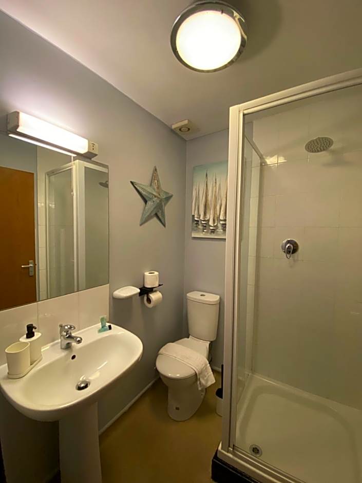 Bay View Rooms at Mentone Hotel