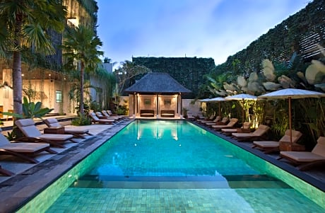 Ubud Village Hotel