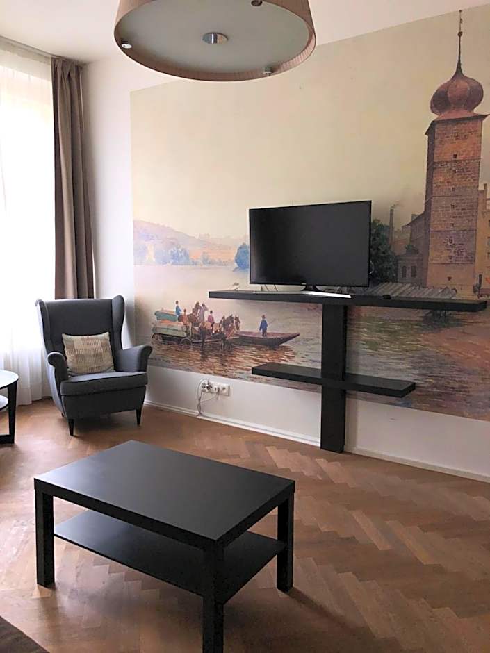 James Hotel & Apartments