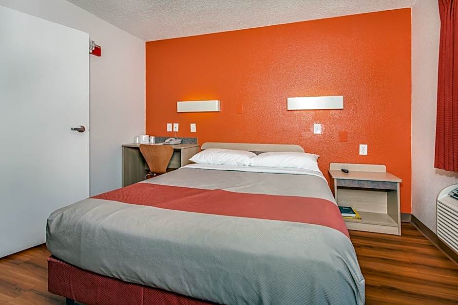 Motel 6-Fairfield, CA - North