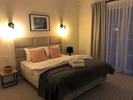 Double or Twin Room with Terrace