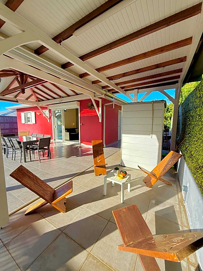 Villa SAADA cosy avec piscine, jacuzzi et sauna