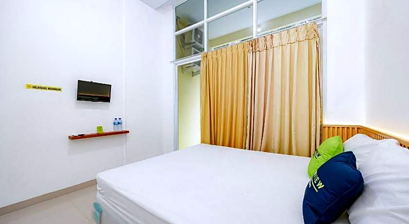 Urbanview Hotel BSD City