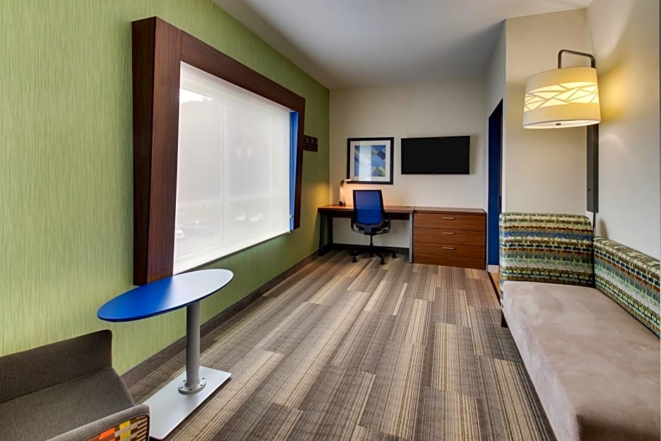 Holiday Inn Express & Suites Ithaca