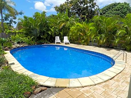 Golden Palms Motor Inn