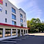Smart & Stay Aparthotel Saarbrücken Süd - Self-Check-In - Free Parking