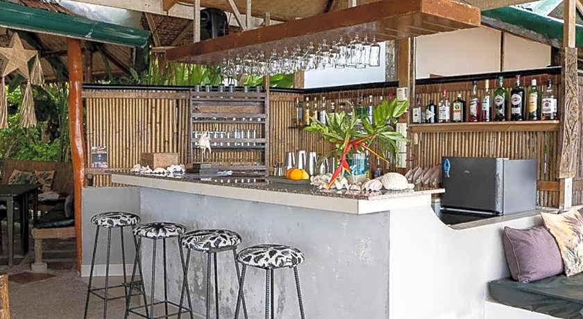 Golden Monkey Beach Hotel