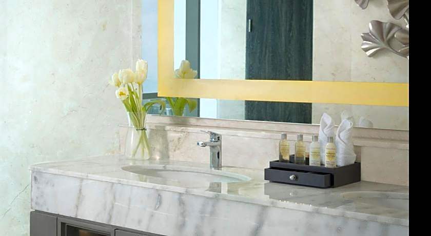 DoubleTree by Hilton Surabaya