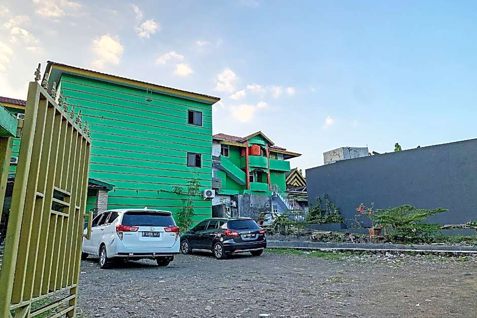 Hotel O Surya HotelNearTaman Anggrek Pkk Watansoppeng