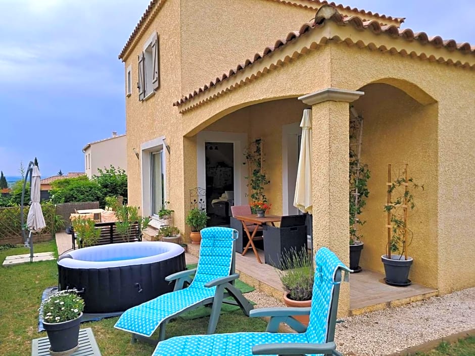 Chambre hôtes jacuzzi climatiseur provence