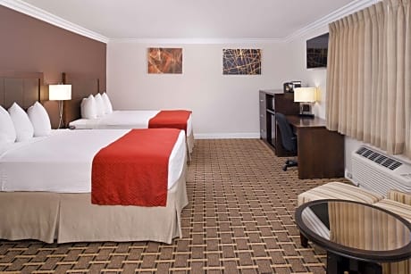 Corner Queen Room with Two Queen Beds