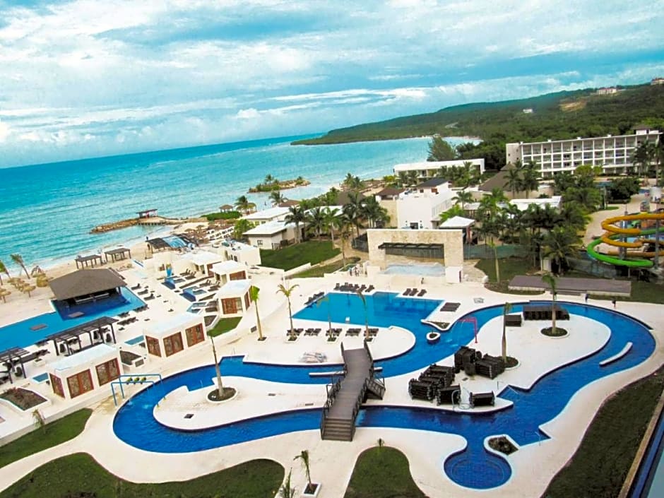 Royalton Blue Waters Autograph All-Inclusive Resor