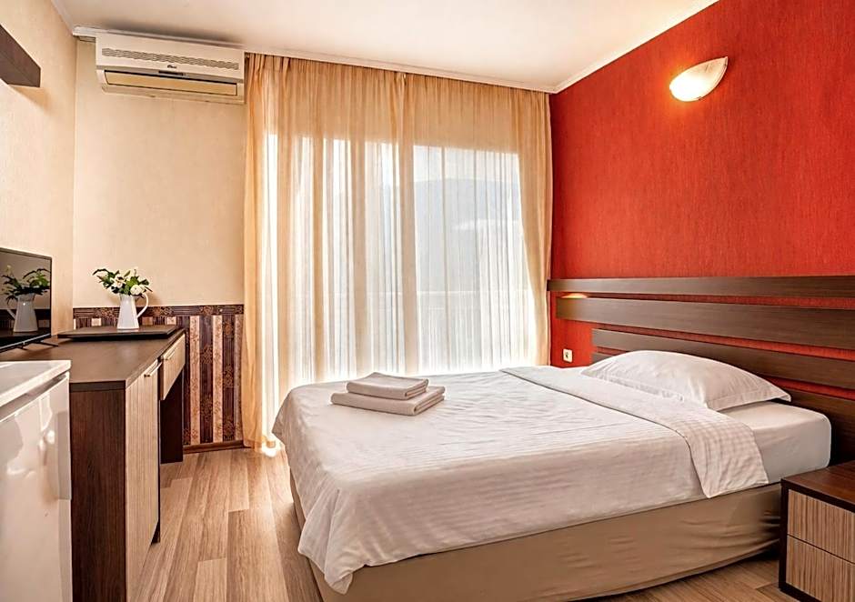 Lotos Hotel