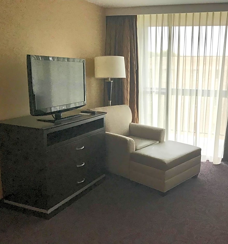 The Strathallan - A DoubleTree By Hilton