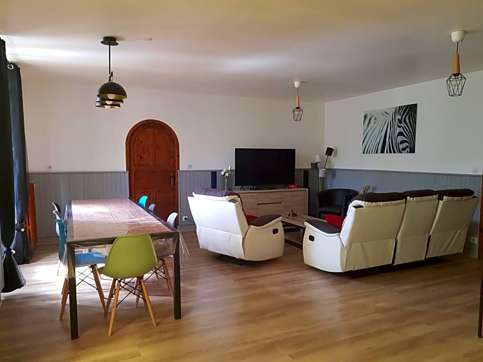 Maison d'Hôtes "La Pierre Pointue"