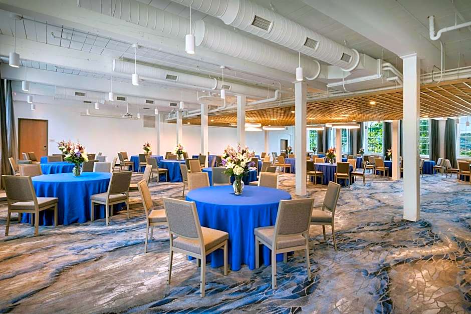 Fairfield Inn & Suites by Marriott Madison Historic Eagle Cotton Mill