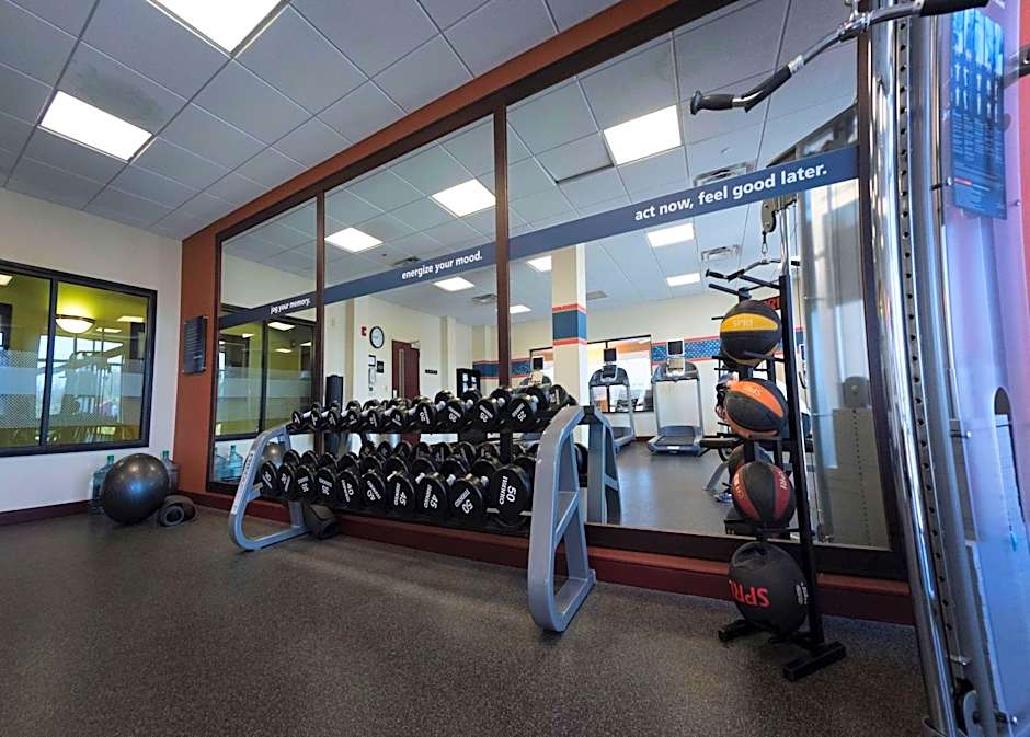 Hampton Inn By Hilton And Suites Woodstock