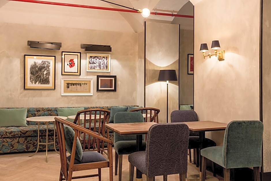 Hotel Midmost by Majestic Hotel Group