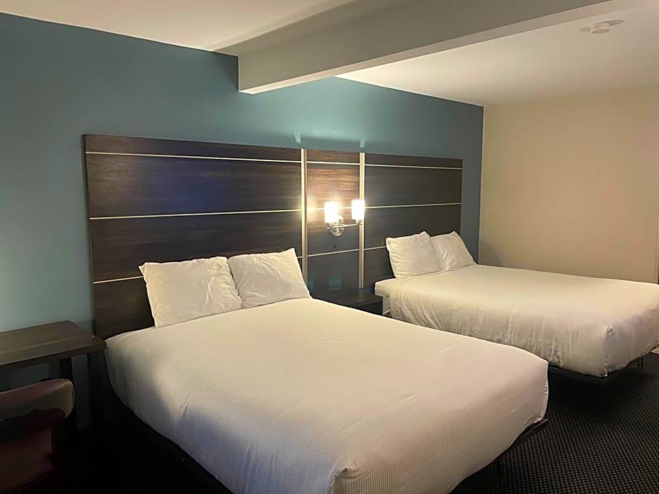Landmark Inn