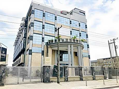 Caesar's Luxury Hotel