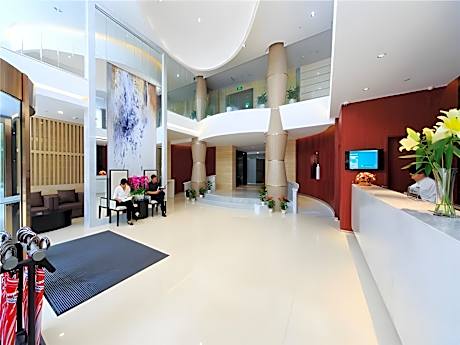 Jinjiang Inn Longyan Zhongshan Road Walking Street