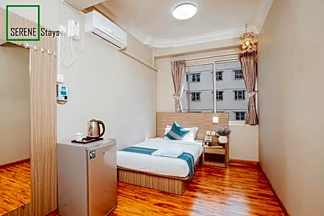 Single Room with Shared Bathroom