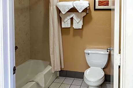 Queen Room with Two Queen Beds - Non-Smoking