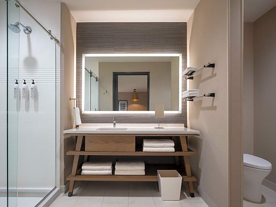 Delta Hotels by Marriott Wichita Falls Convention Center