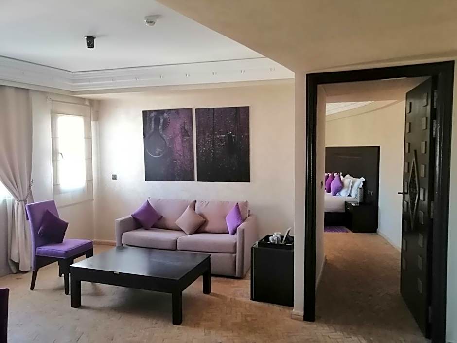 Dellarosa Boutique Hotel