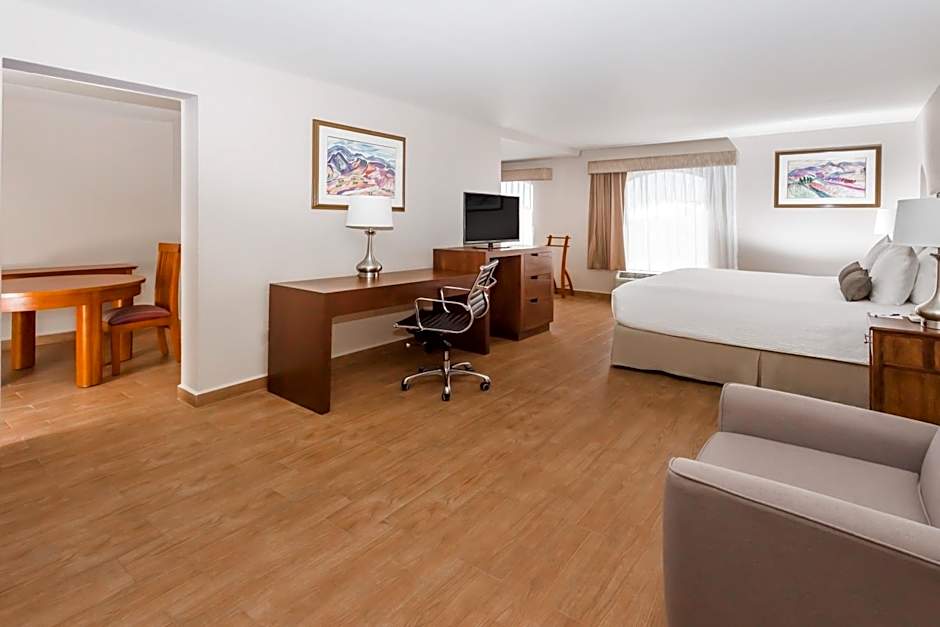Baymont Inn & Suites Lazaro Cardenas