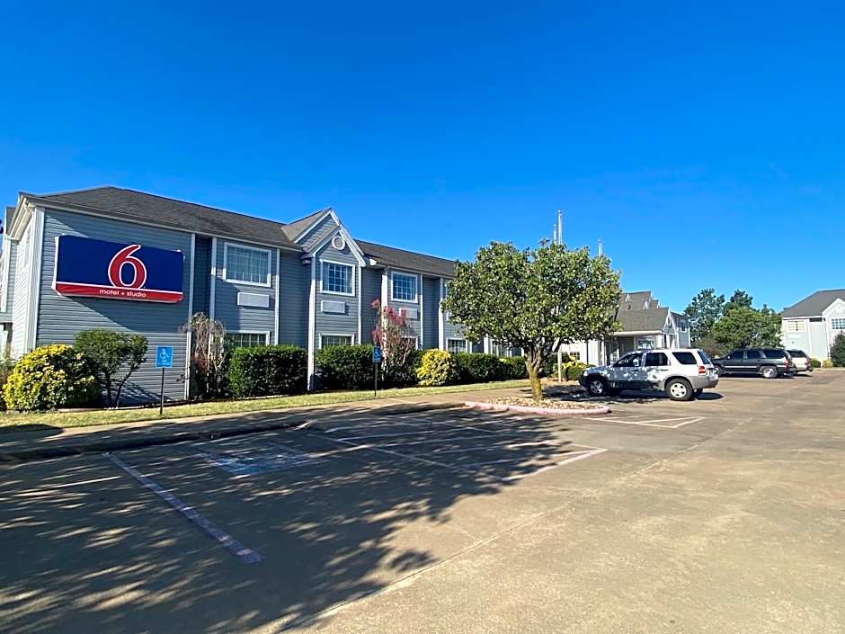 Studio 6 McAlester OK South