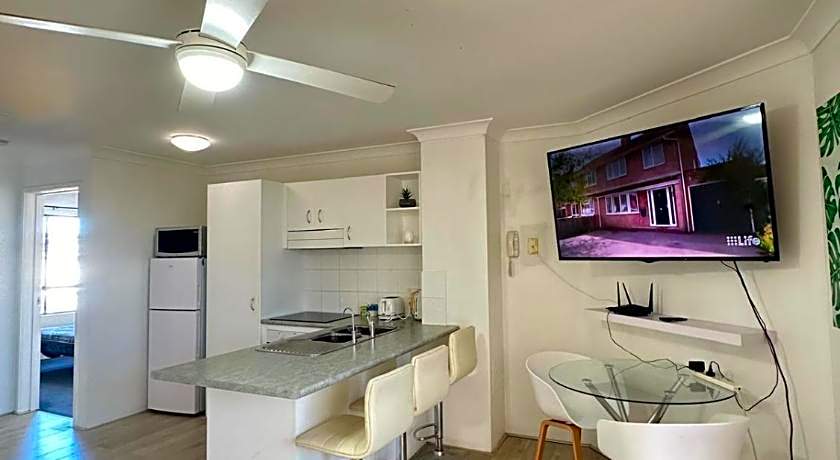 Chevron Palms Holiday Apartments