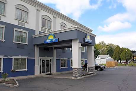 Days Inn by Wyndham Budd Lake