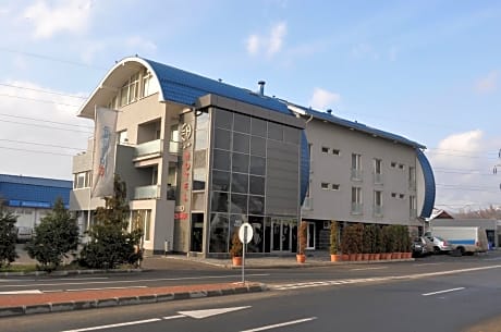 Euro House Hotel
