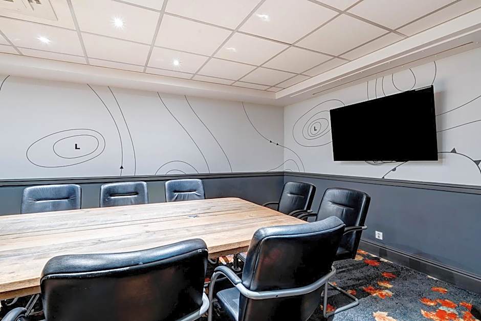 Manchester Portland By Sunday