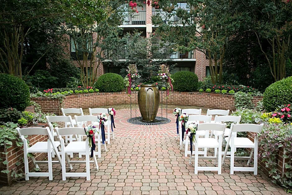 DoubleTree by Hilton Hotel Asheville - Biltmore